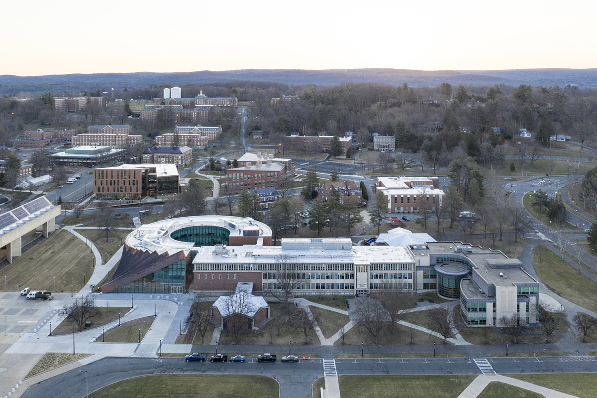 BIG creates entrance with accordion-like pillars for Business Innovation Hub at Massachusetts