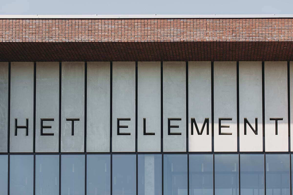 De Zwarte Hond completes a new, flexible and sustainable school building for Het Element