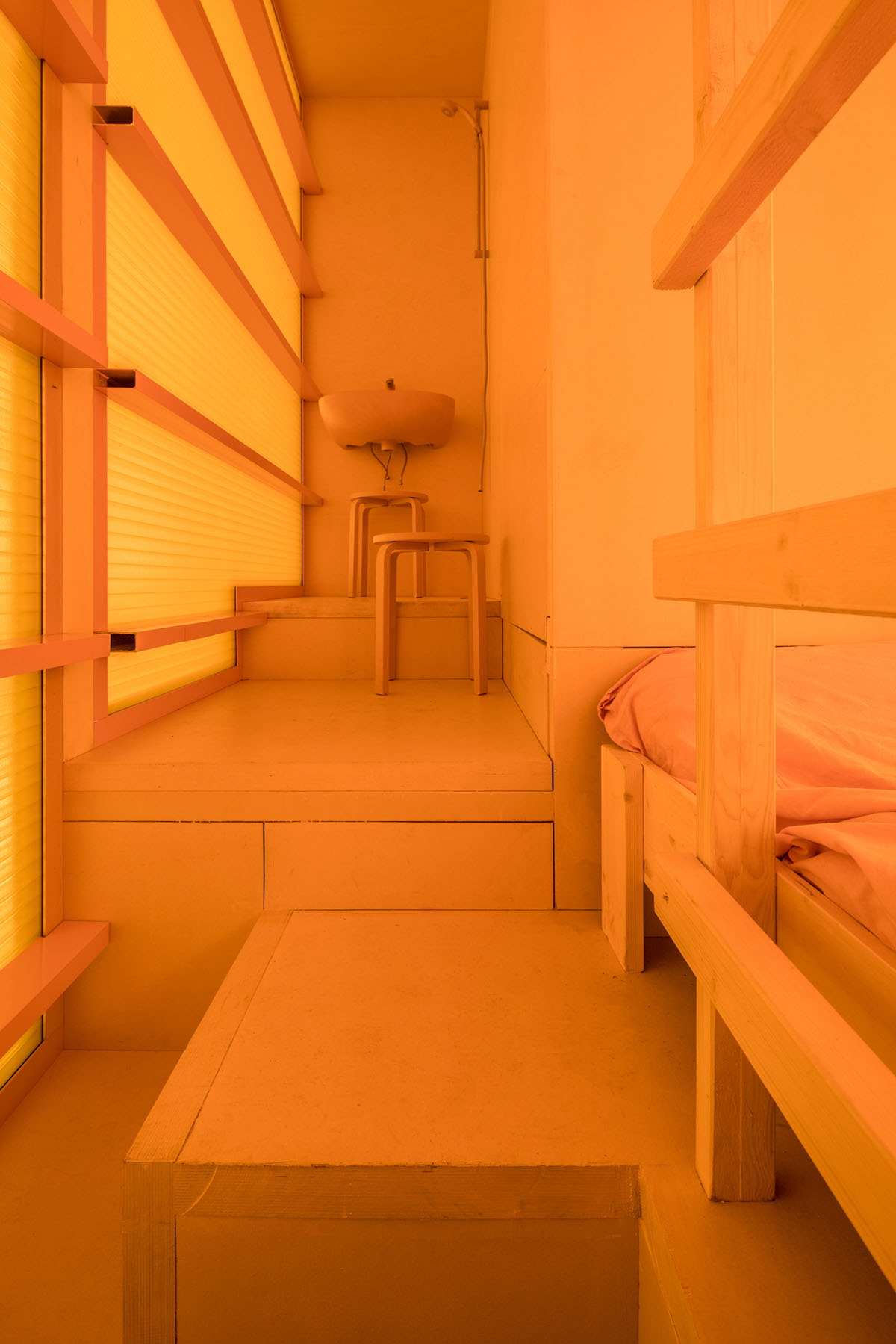 The Why Factory installed flexible hotel adapting to the maximum needs of the users