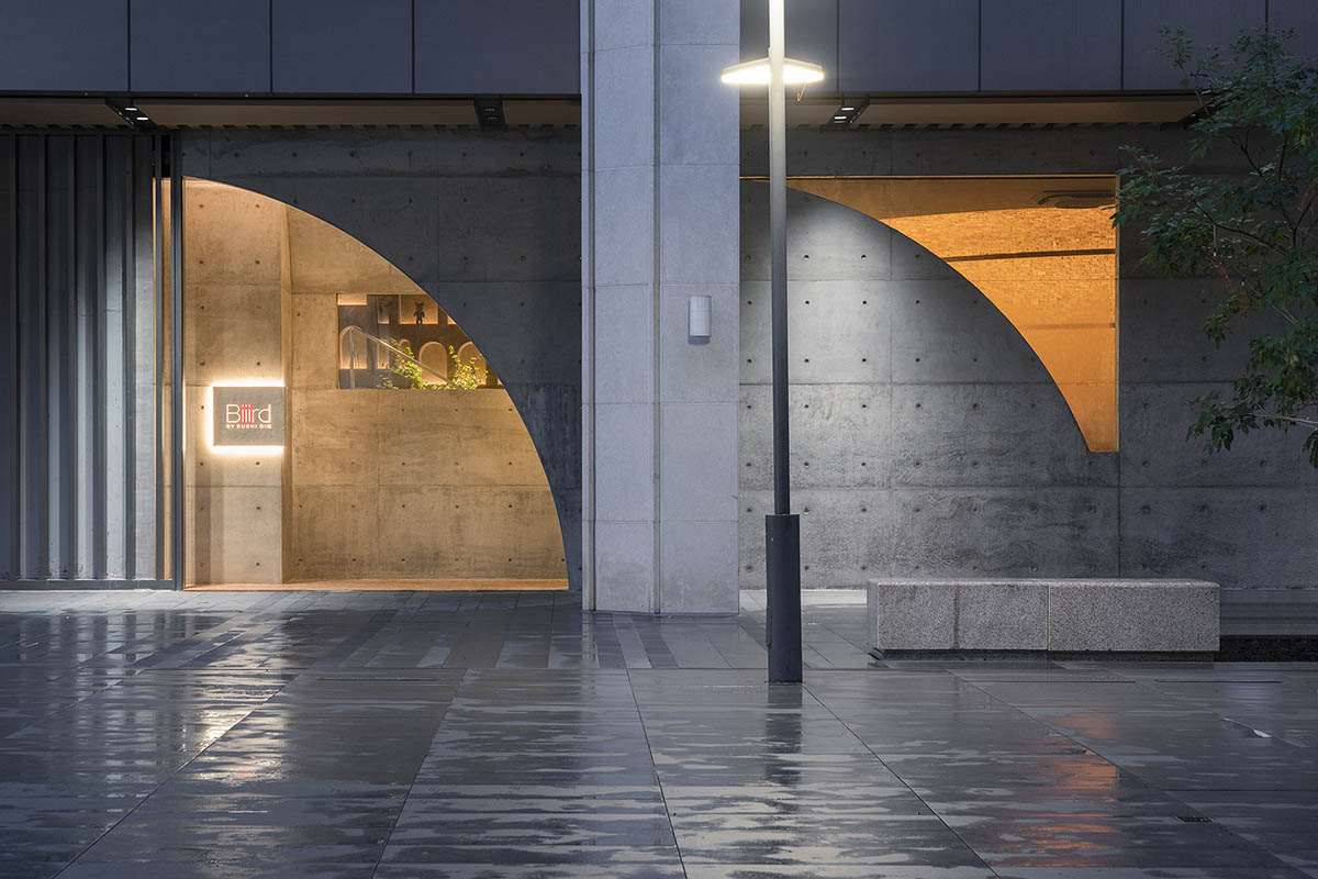 bigER club design built restaurant with valued brick walls in Shenzhen