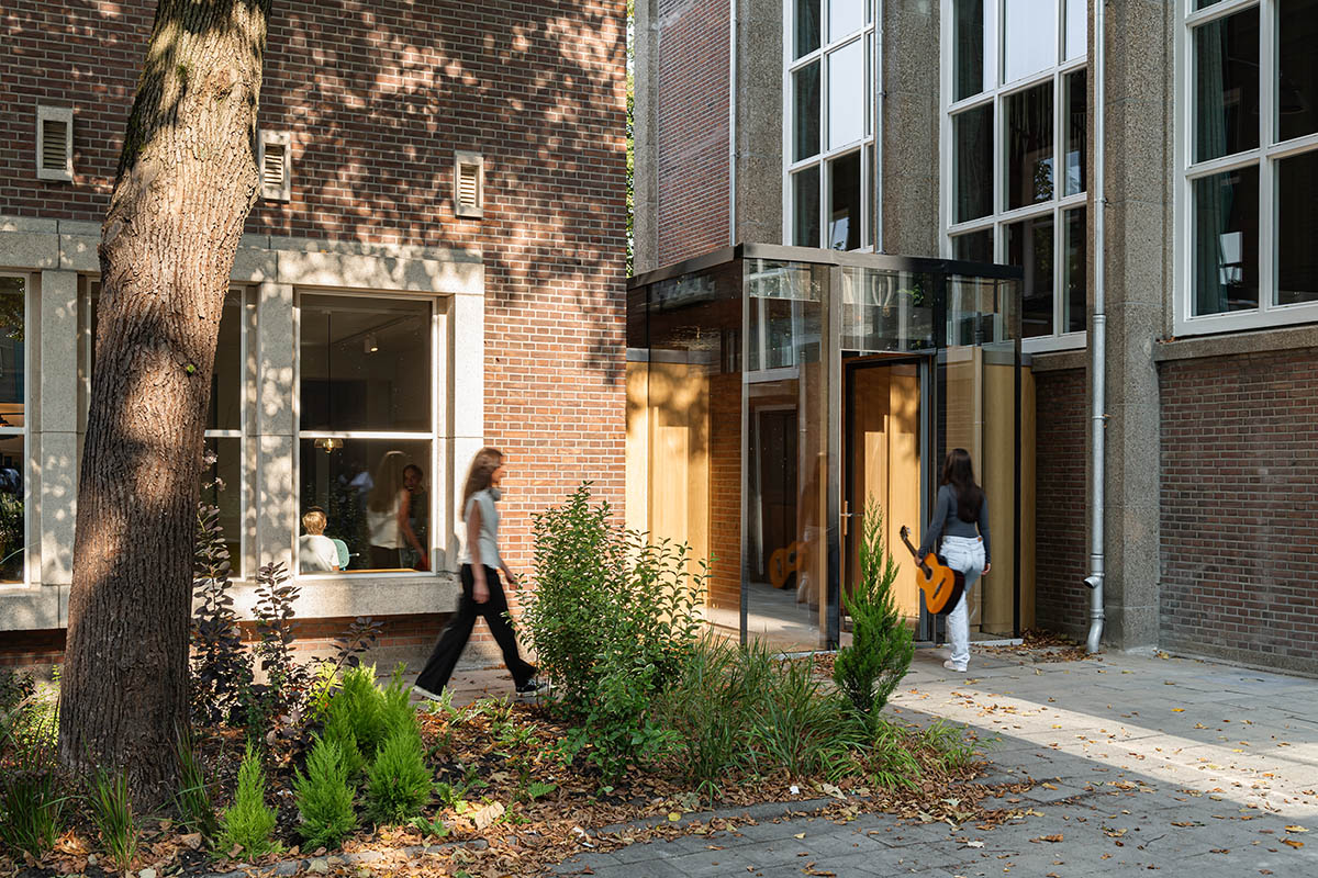 Powerhouse Company revitalizes Rotterdam's post-war church with