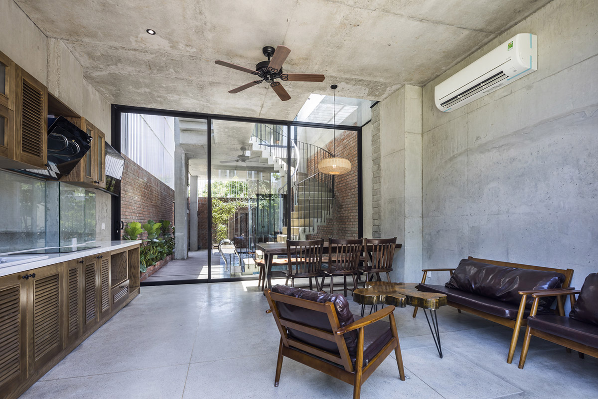 Ho Khue Architects' concrete house is inspired by imaginations of children’s LEGO game in Vietnam