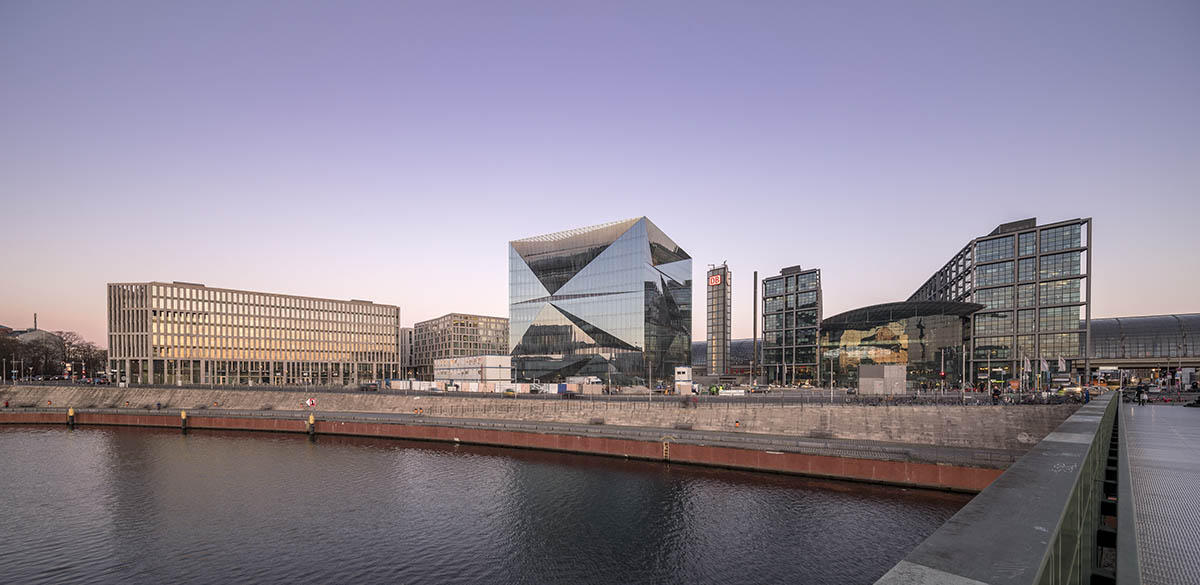 3XN's sculptural and fully glazed smart office building opens in Berlin
