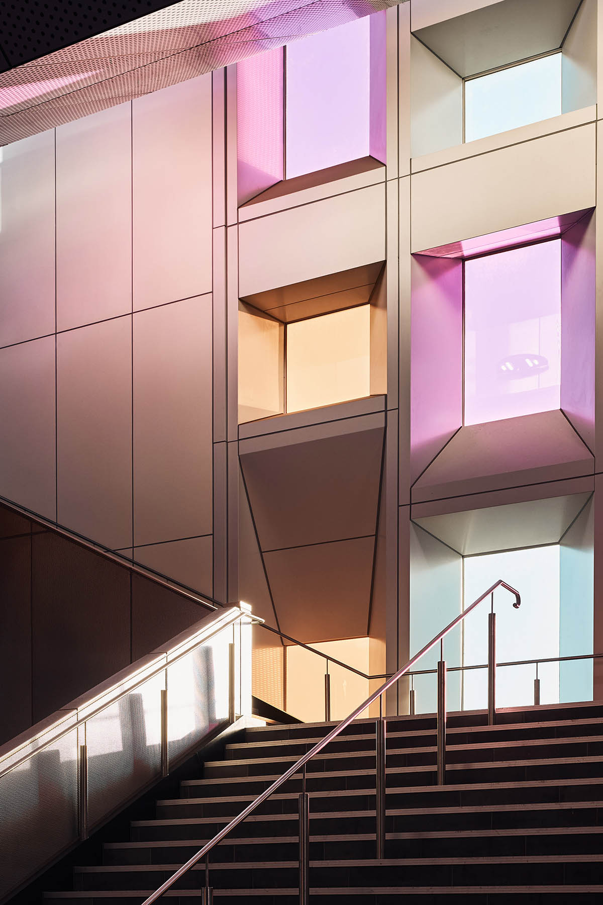 Wood Marsh abstracts Darebin’s roofscape into a 3D concrete pattern for Bell and Preston Stations