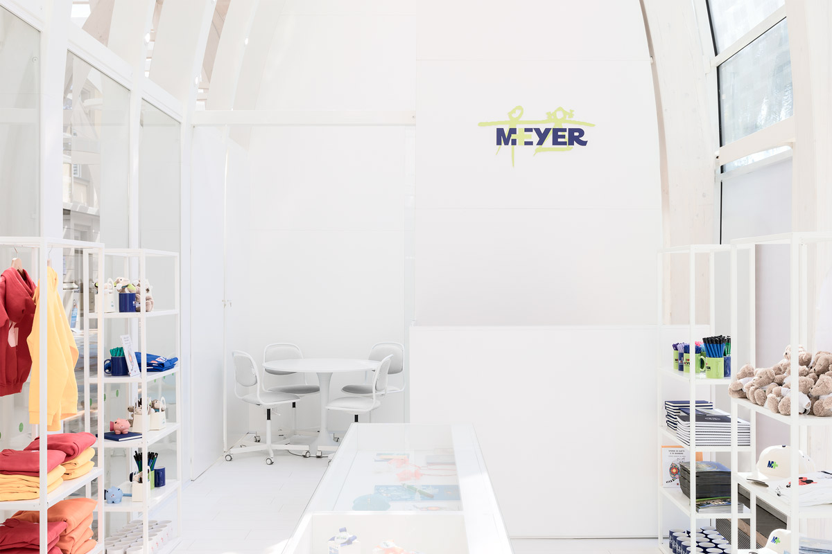 Margine created a tree-like pavilion for Meyer Pediatric Hospital Foundation in Florence