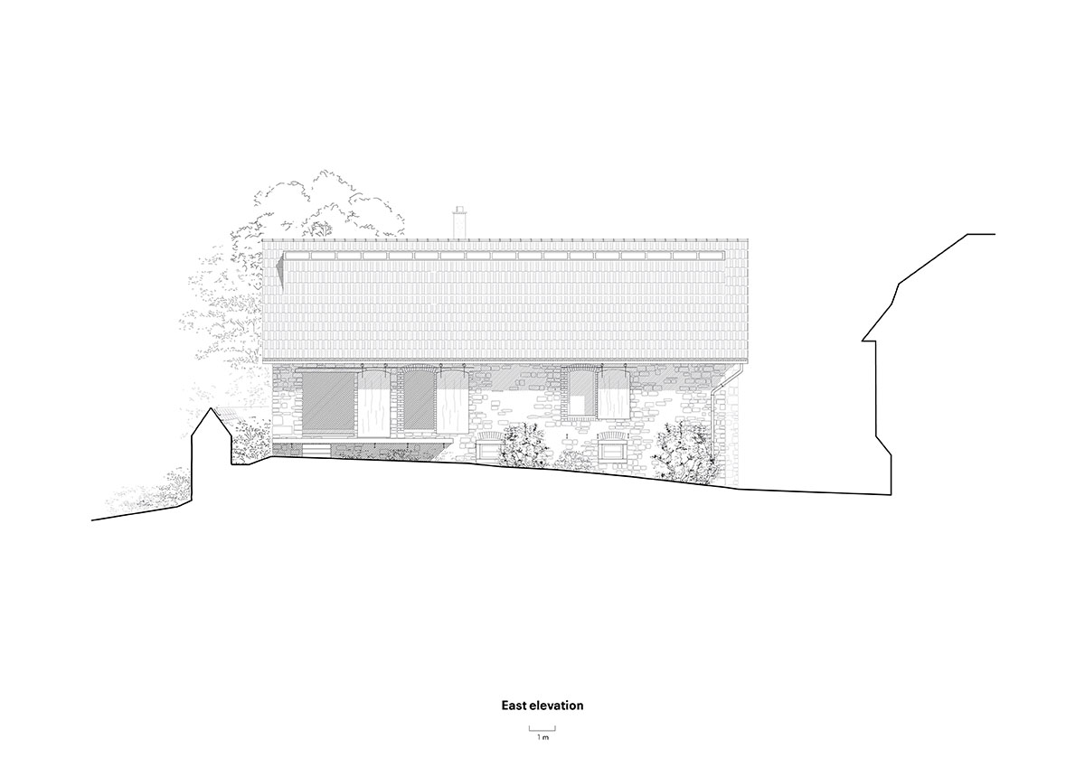 Piertzovanis Toews transforms an 18th-century barn into a colorful house in Albisheim, Germany