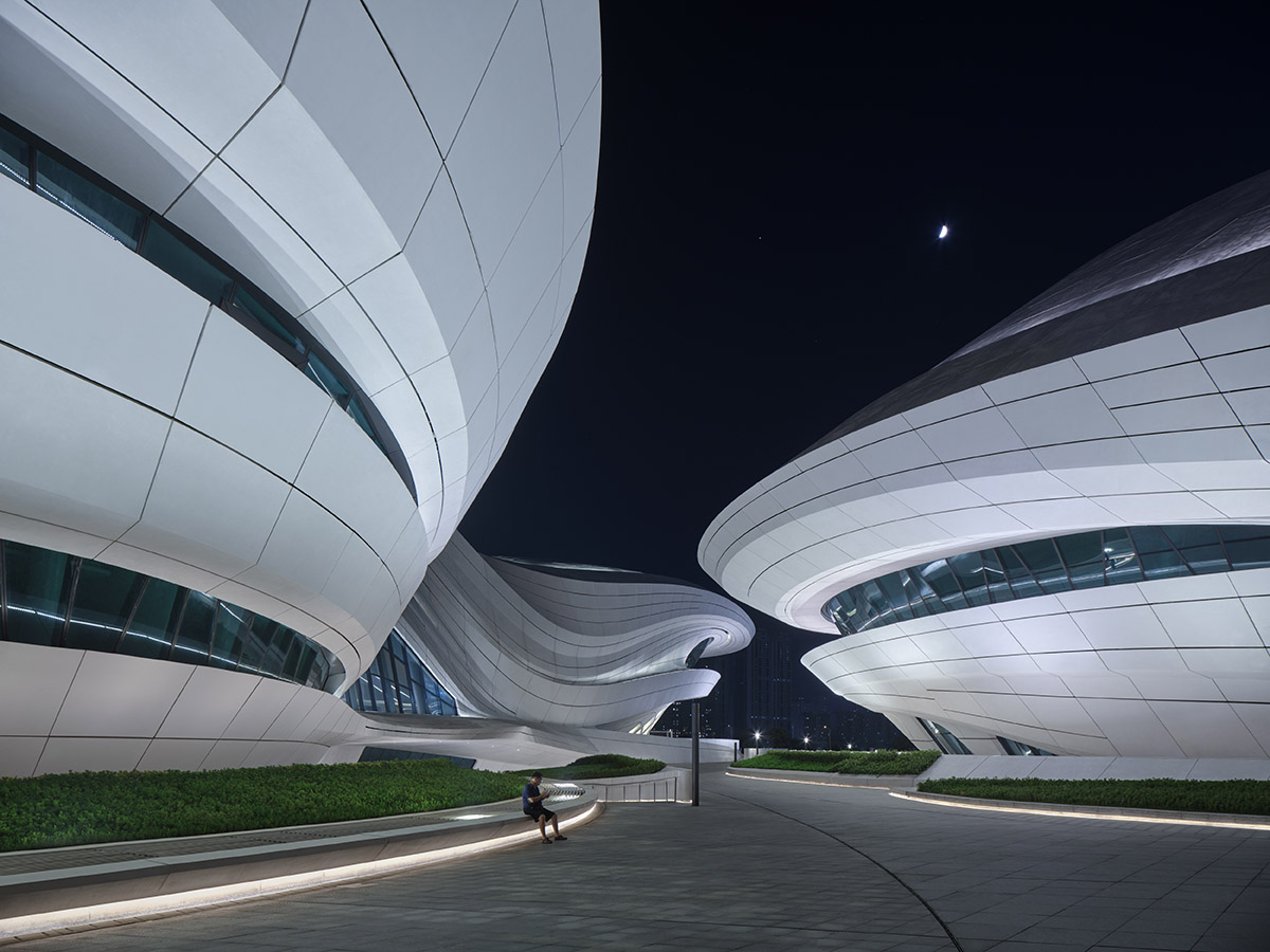Zaha Hadid Architects completes sinuous culture and arts centre derived from pedestrian routes