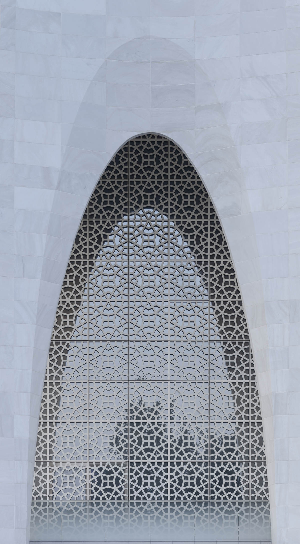 He Jingtang designed petal-shaped arches for Da Chang Muslim Cultural Center in China