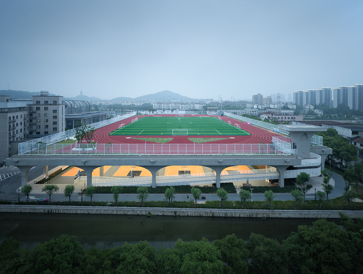 UAD creates sports field with elevated floor encouraging users to move and interact freely in China 