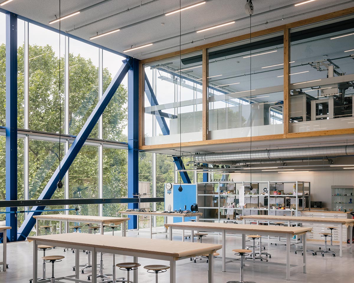 Civic Architects and VDNDP complete new engineering workshop building at University of Twente