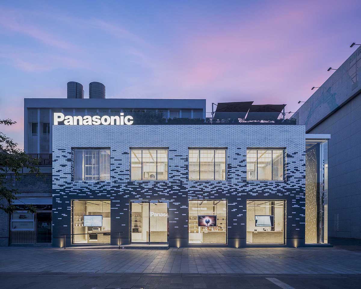 Say Architects designs Panasonic flagship store with hand-plated silver bricks in Hangzhou