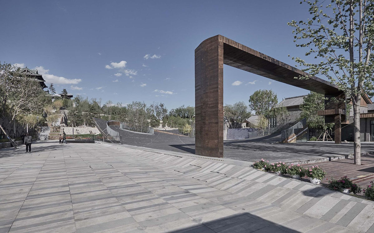 Atelier TeamMinus completes Piazza & Art Space activating its own environment in Beijing