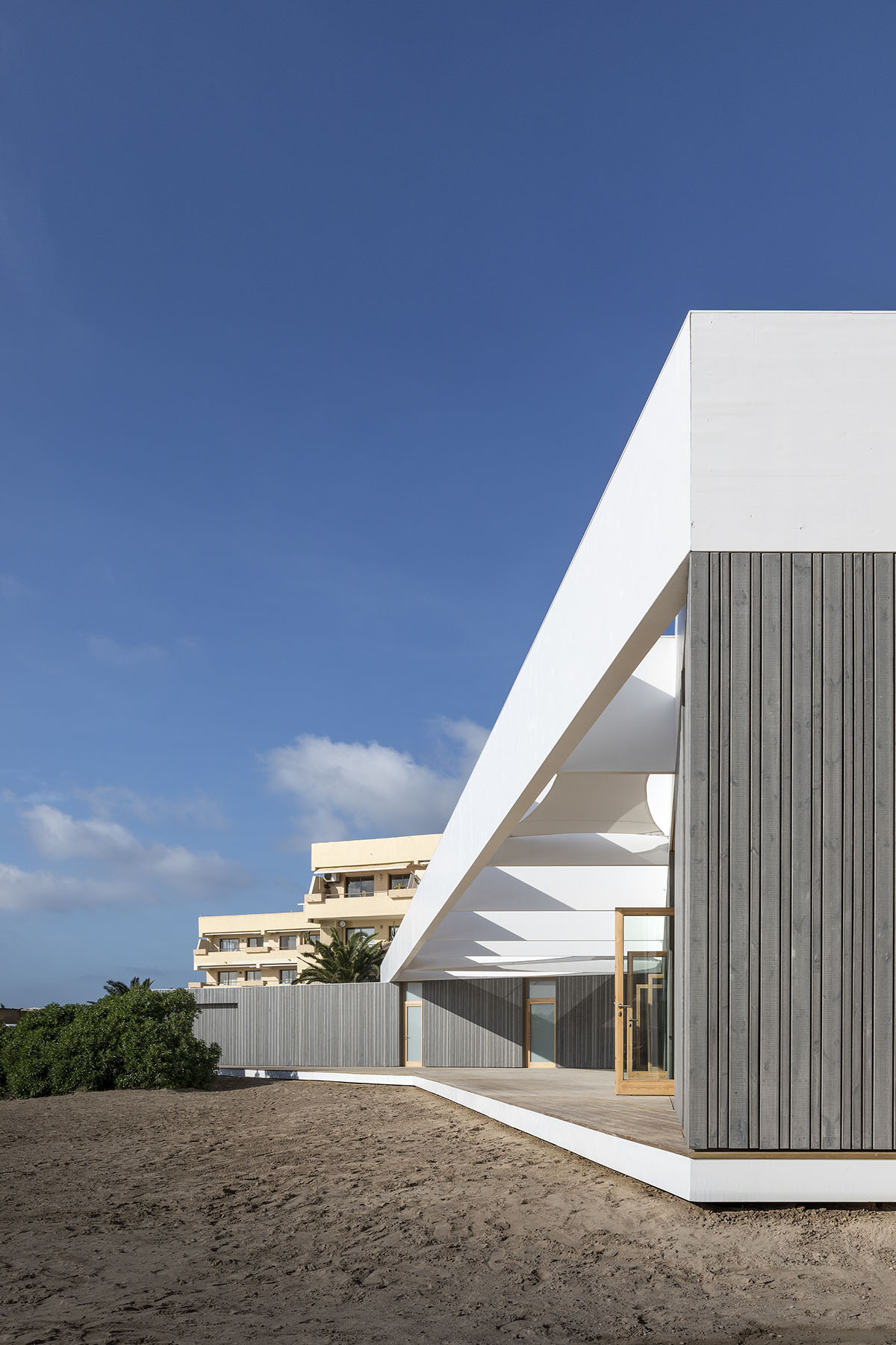 Marià Castelló Architecture completes Water Sports Center with permeable geometry in Formentera