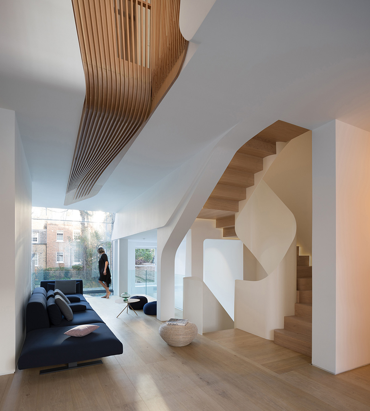 FLOW Architecture carves out old Victorian house in London and brings light with fluid interventions