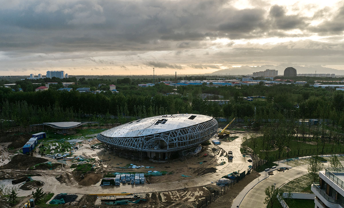 Construction is underwell on MAD's floating Aranya “Cloud Center” in China 