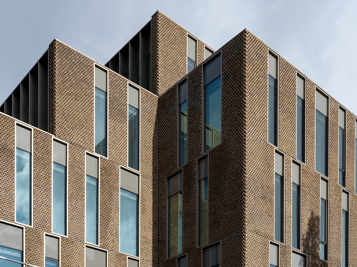 OMA completes Apollolaan 171 office complex that references to 