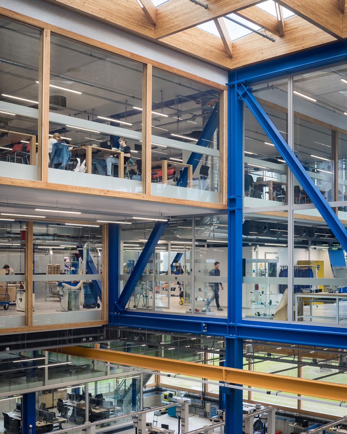 Civic Architects and VDNDP complete new engineering workshop building at University of Twente