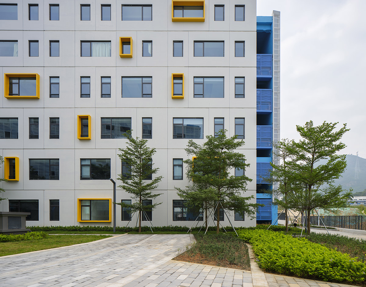 Crossboundaries completes colourful Jinlong prefab school in Shenzhen