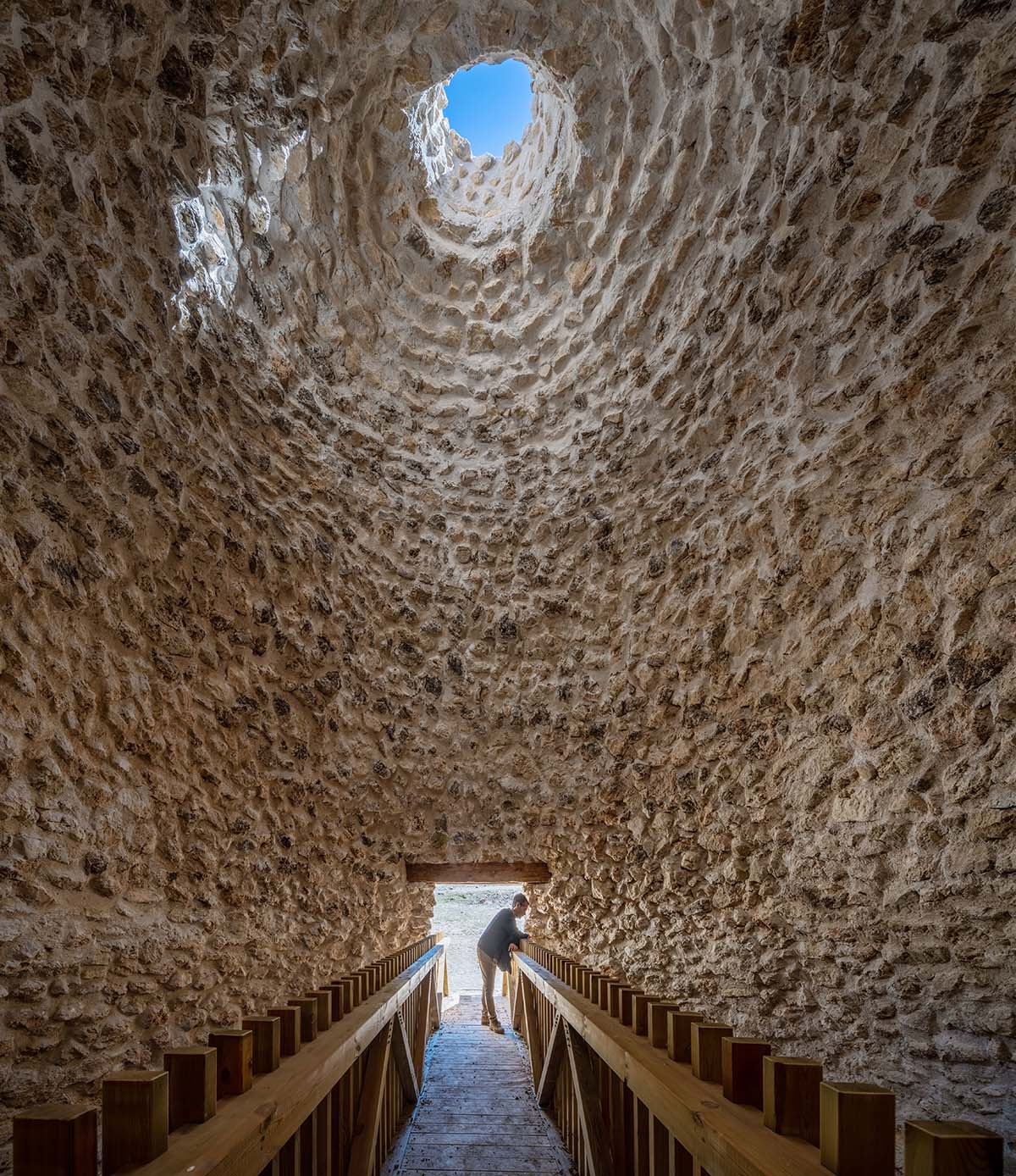 Ecoproyecta restores two snow wells to its original state in Sierra Espuña