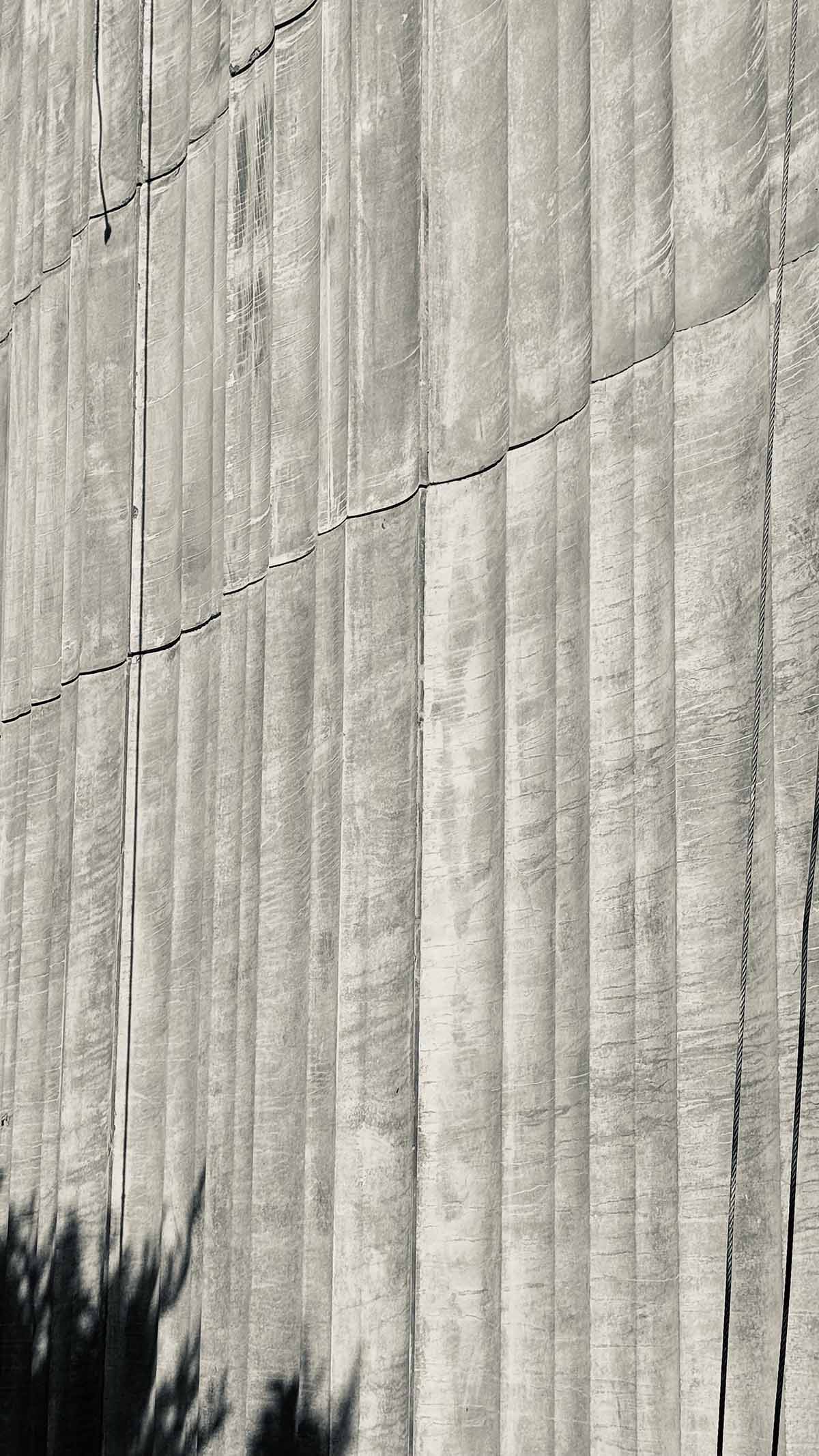 Salon Alper Derinbogaz completes Quartz Plaza integrating geological heritage and modern design