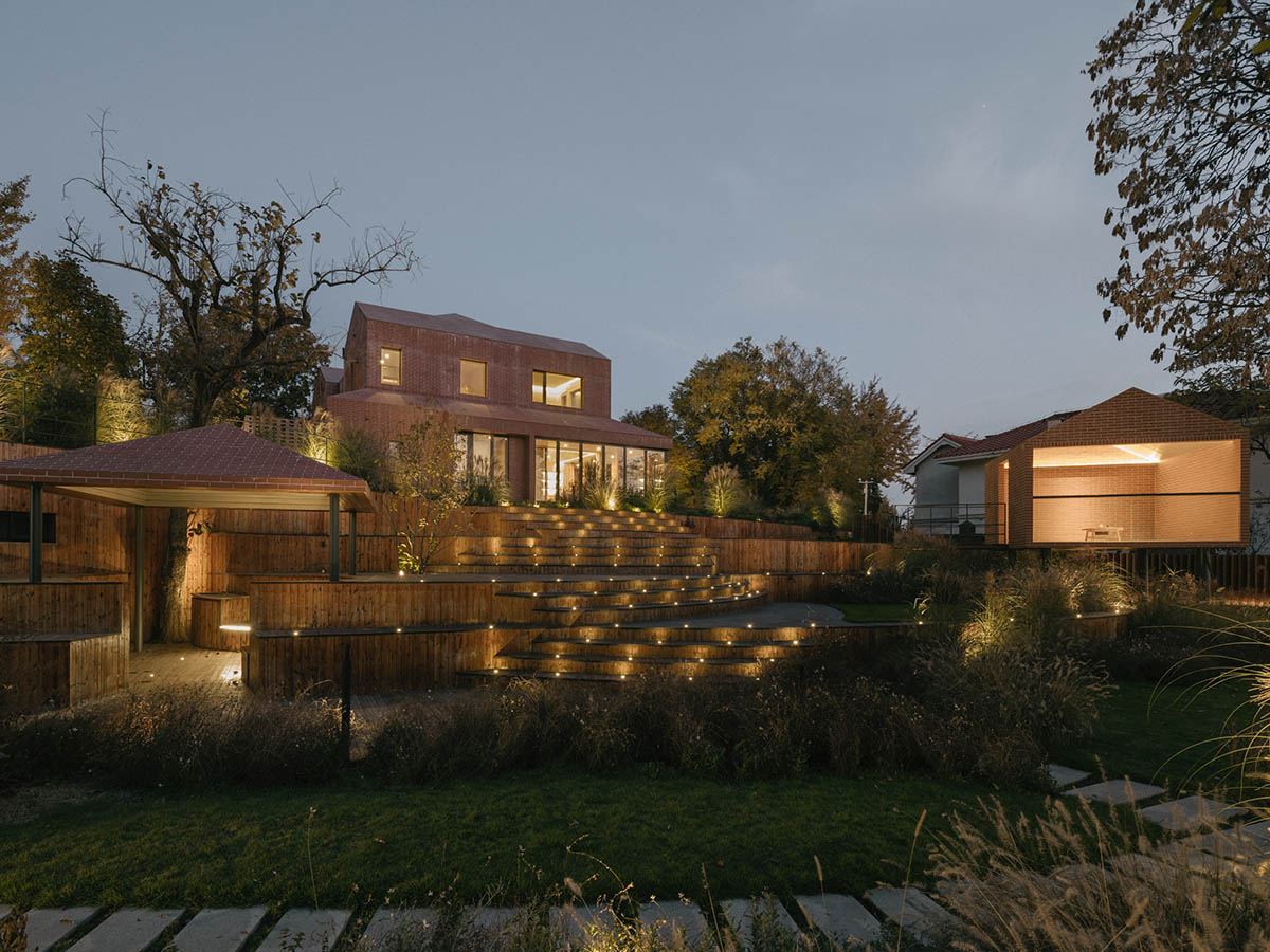 KiKi ARCHi completes Anna Garden Residences with red brick in Beijing