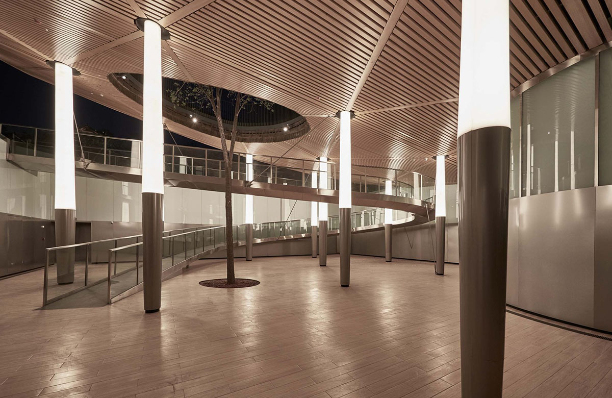 Atelier TeamMinus completes Piazza & Art Space activating its own environment in Beijing