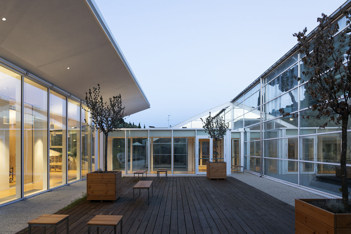 Alvisi Kirimoto imagines an educational center like