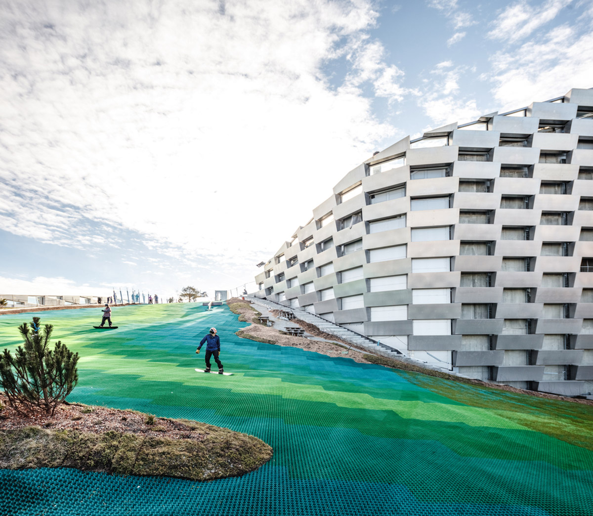 BIG-designed Copenhill / Amager Bakke wins World Building Of The Year Award for 2021