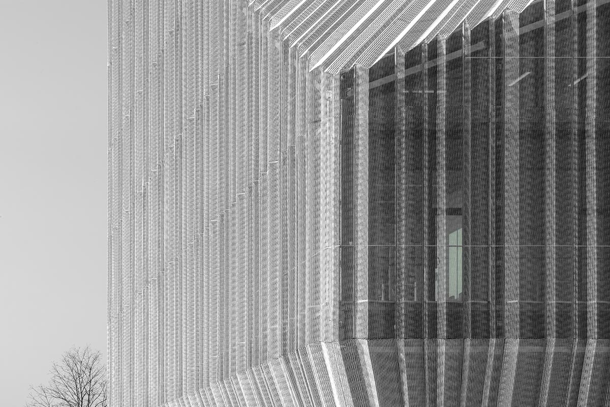 Peter Pichler Architecture creates fifth façade with pleated geometry for Bonfiglioli Headquarters