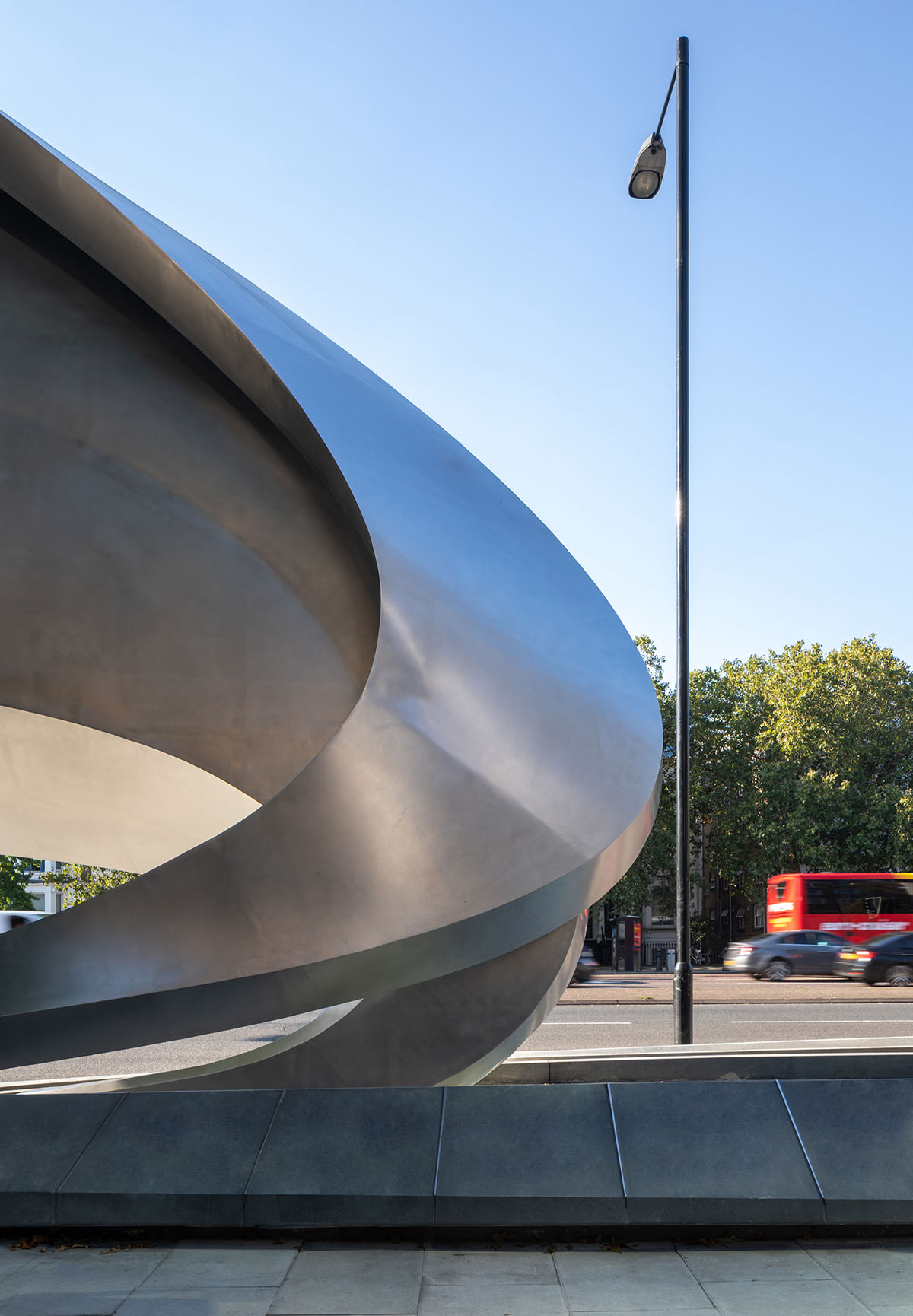 Zaha Hadid Design created sinuous digital billboard for a media company