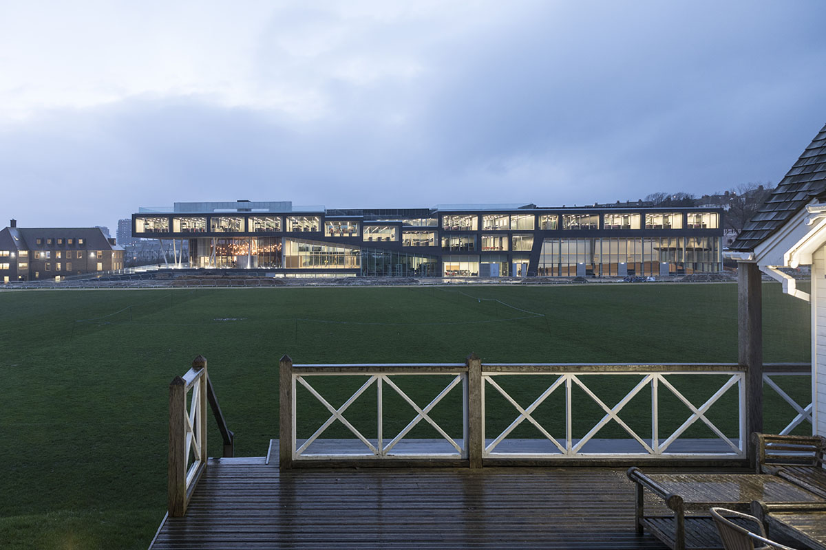 OMA opens new School of Science and Sport at Brighton College