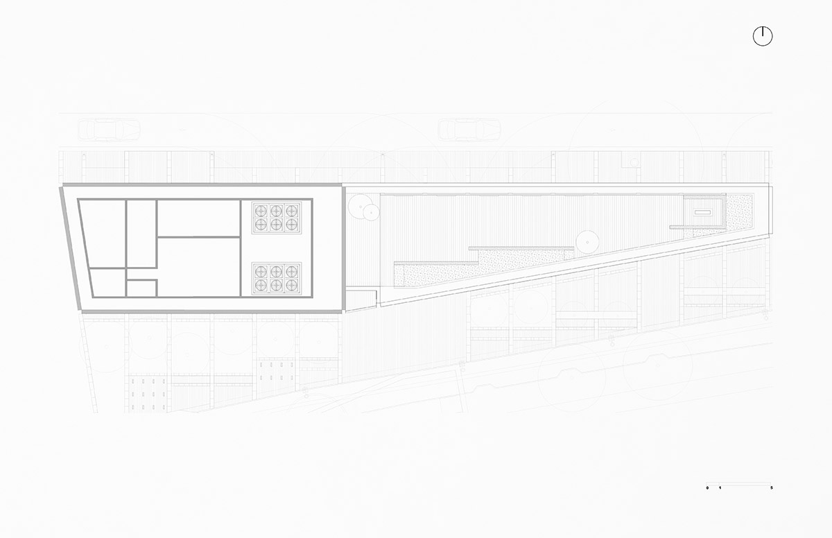 HEMAA built a slender skyscraper that stands elegantly on a narrow plot in Mexico City 