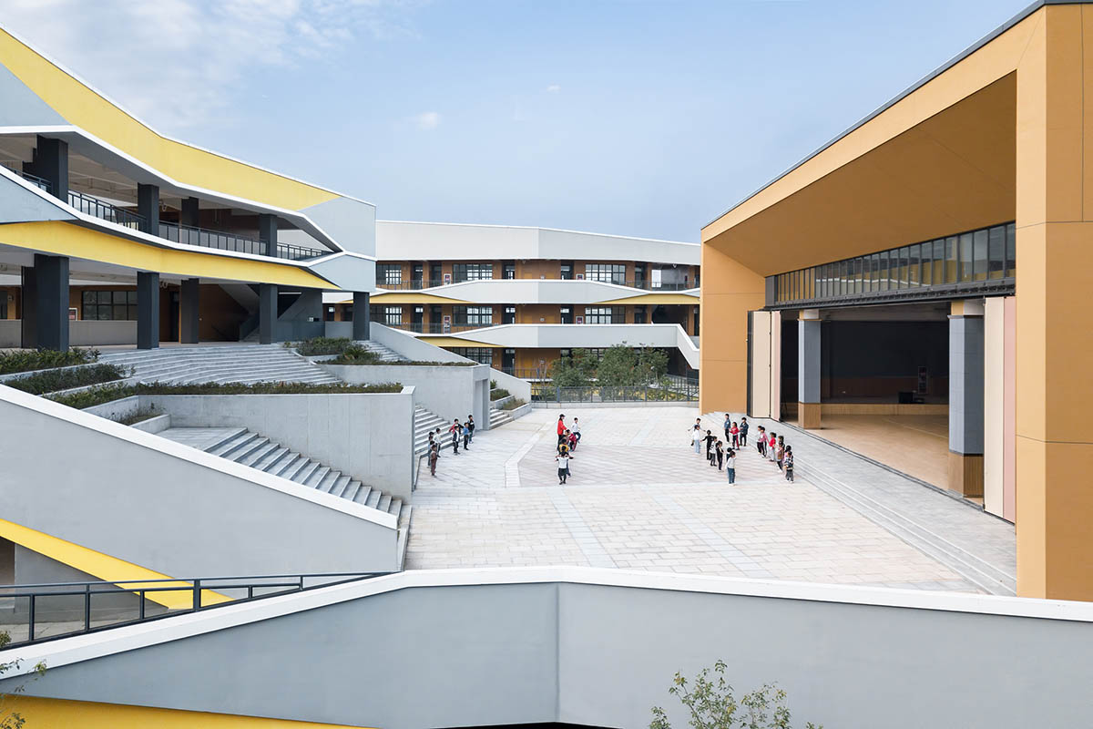 DC Alliance completes Yongjiang Experimental School in Jiangbei District, Ningbo