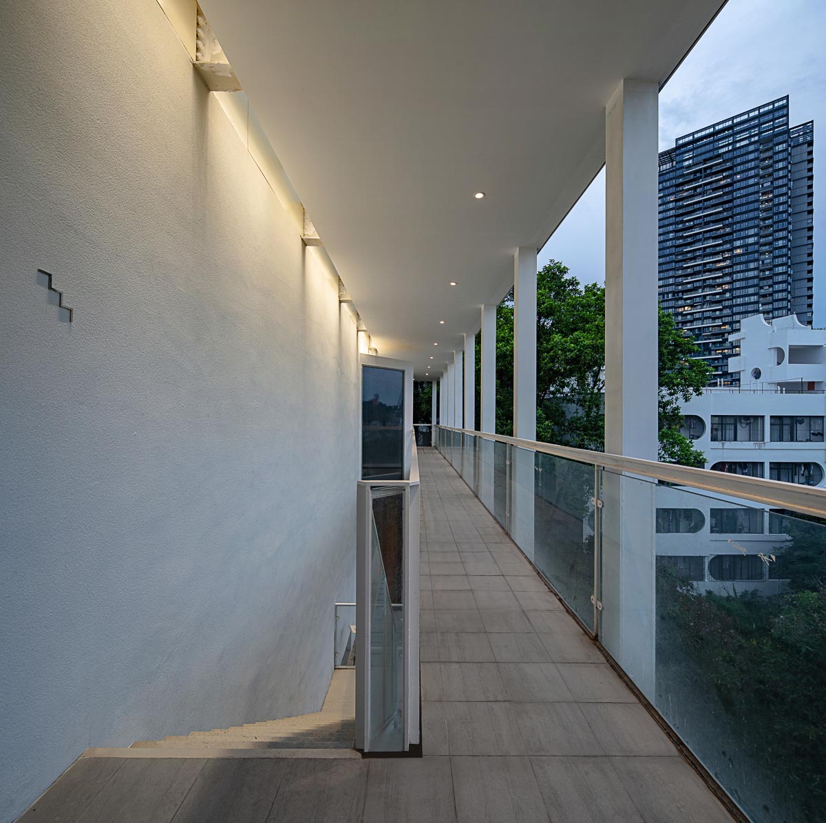 Onexn Architects completes The Mountain View in Shenzhen, China