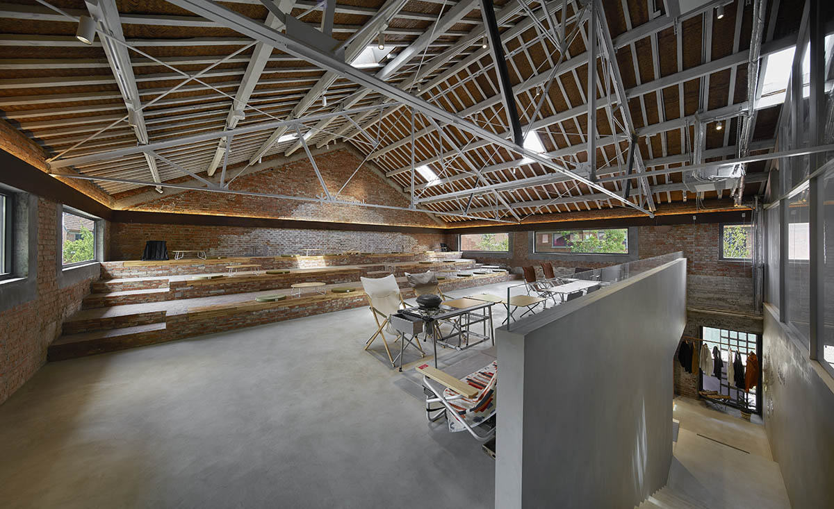 Snow Peak Cafe emerges as a masterful fusion of nature and design in China