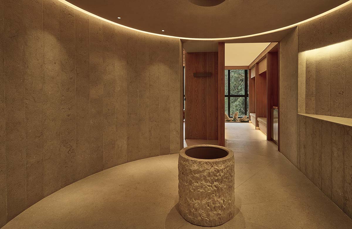 ESTUDIO DED&Oacute;S brings soft light into the interior of a yoga studio in Colombia