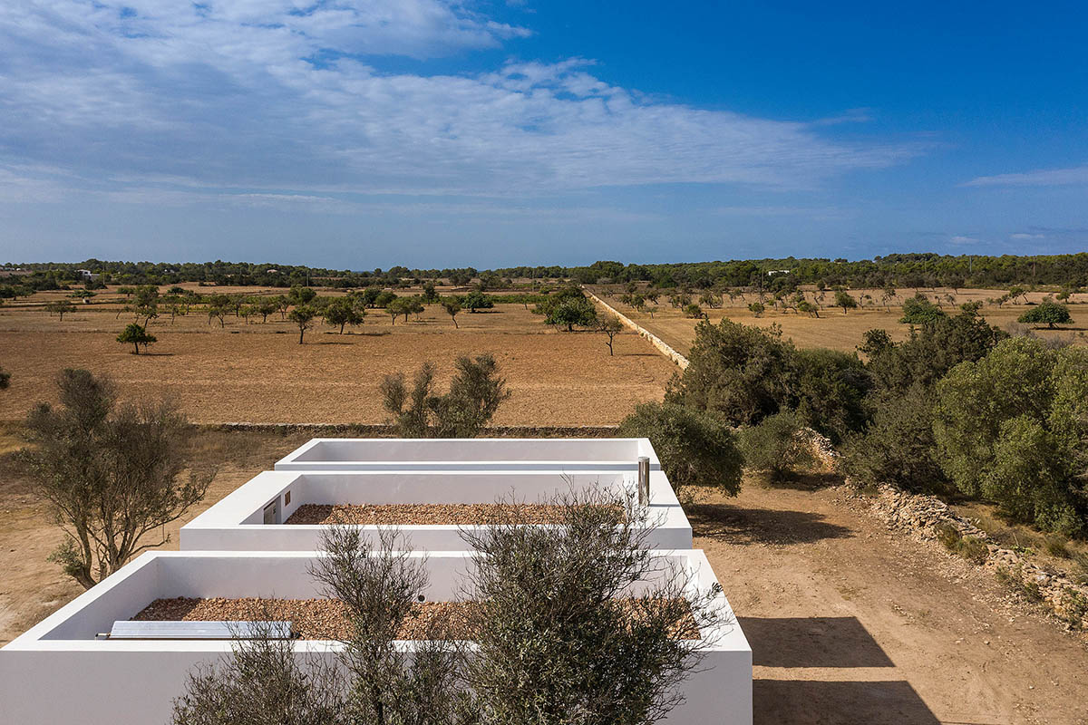 Marià Castelló Architecture designs residence with fragmented volumes on Formentera island