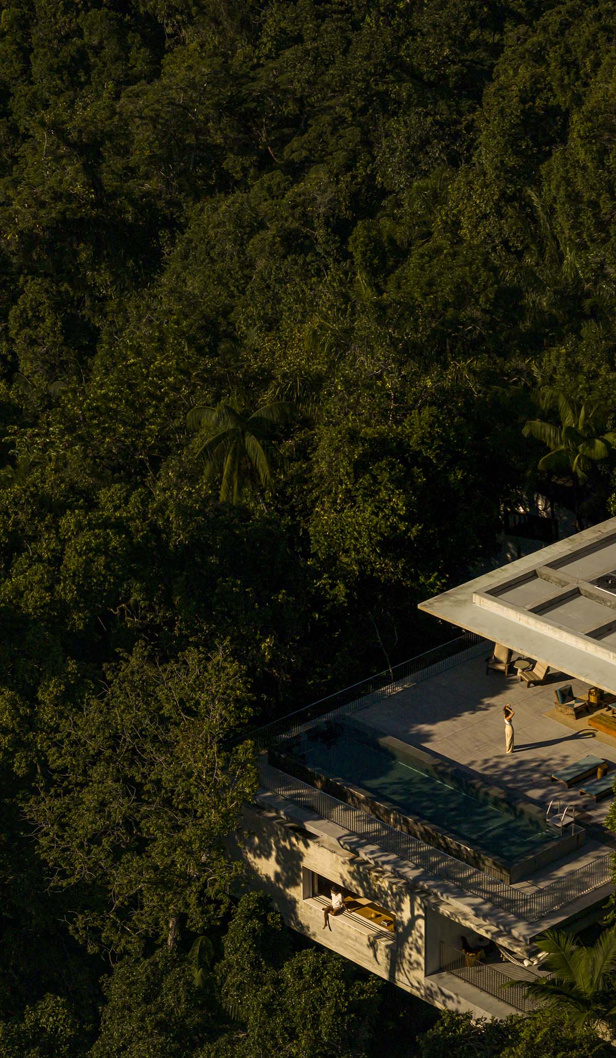 Canopy House by Studio MK27 barely touches the ground amidst Brazilian tropical forest