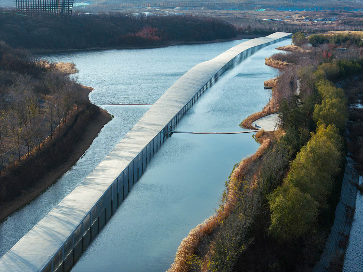 Junya Ishigami+Associates built one-kilometre-long museum on a 