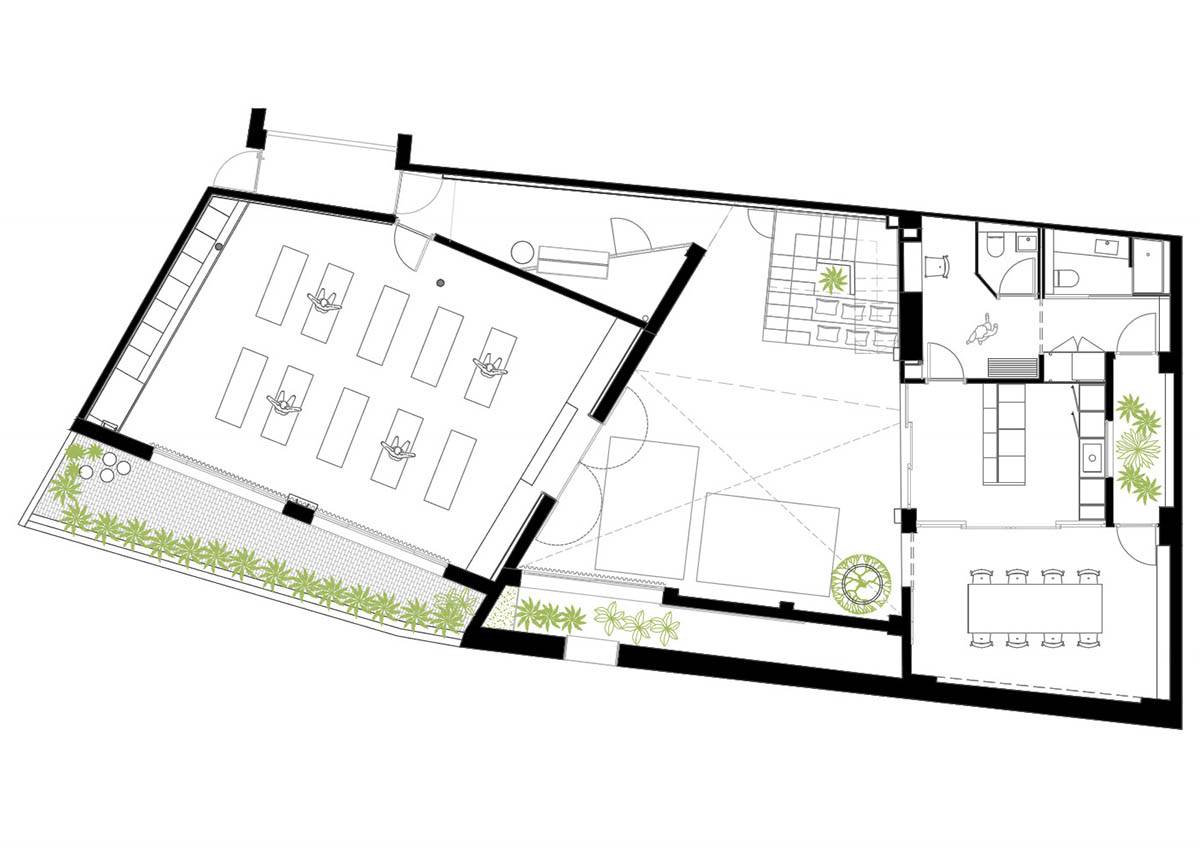 Cosybarcelona converts former cereal factory into a double-height yoga studio in Barcelona 