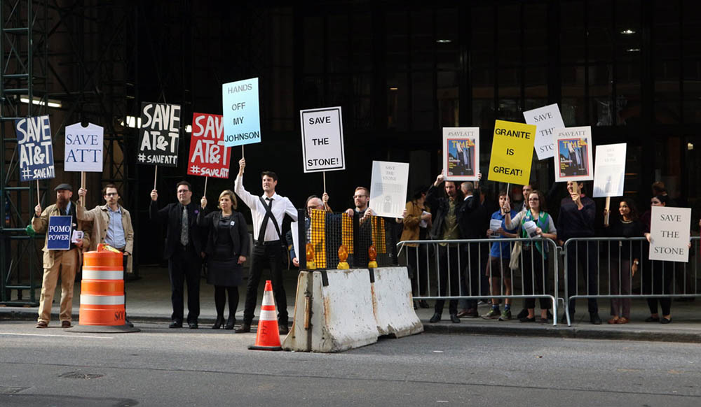 Architects protest Snøhetta’s proposal for AT&T building in New York