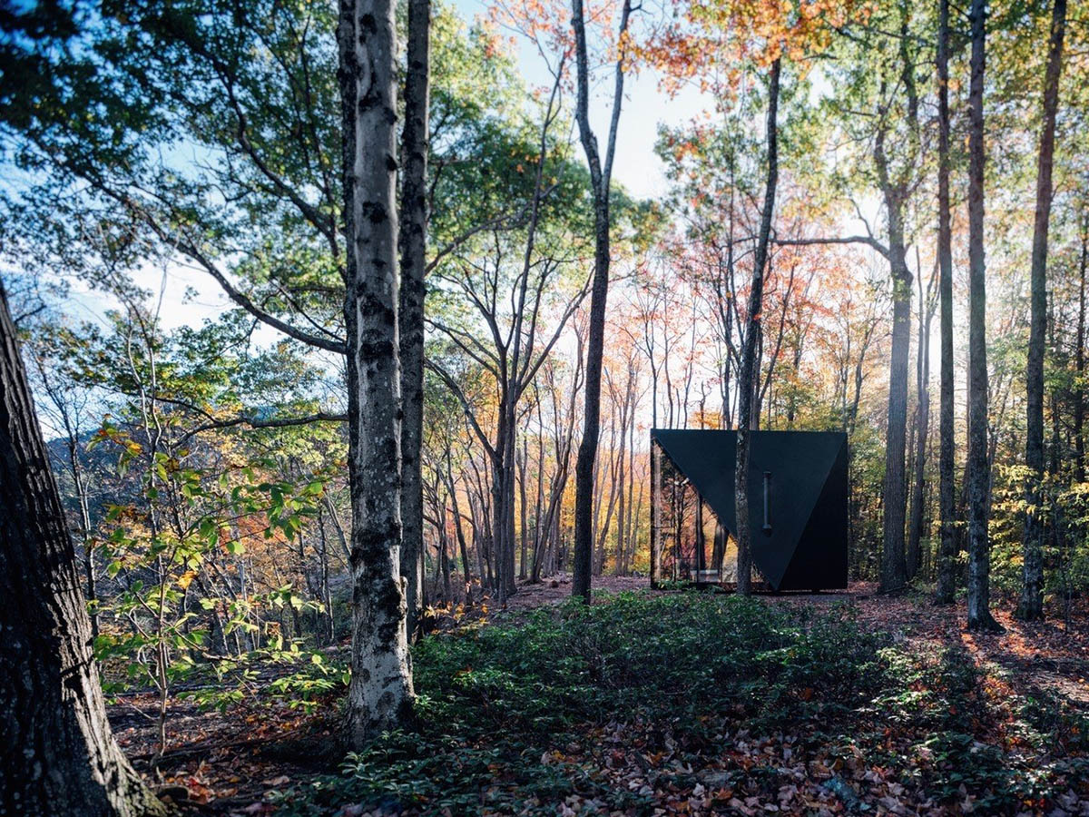 BIG built its first tiny cabin in New York in crystal-like shape