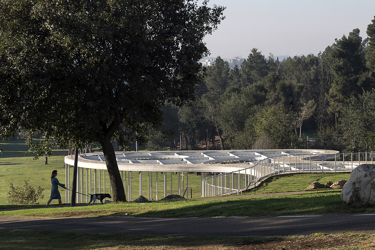Yaniv Pardo Architects designs open coffee shop with slim columns in idyllic landscape of Jerusalem