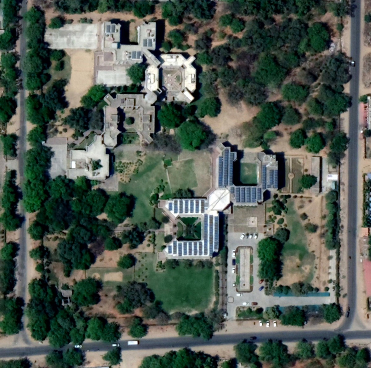 Ashok B Lall's IIHMR, Jaipur Is An Exemplar Of Critical Regionalism & Environmental Sustainability