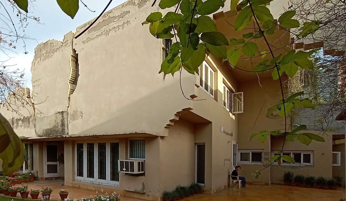 Form Follows Sun, Space & Verdure: Architect Dalbir Singh's Own House At Amritsar