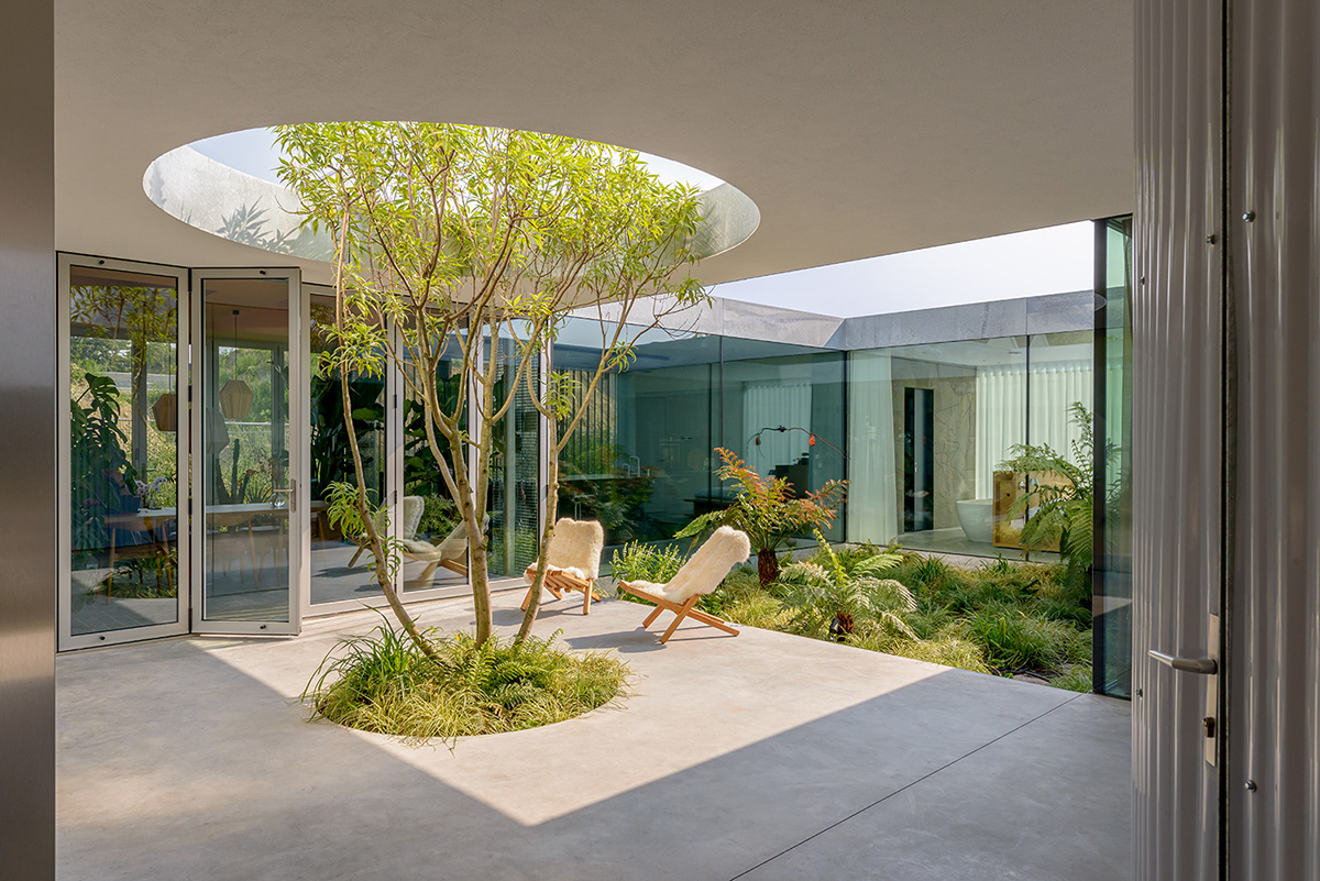 Studioninedots’ Villa Fifty-Fifty – a new typology of intertwined interiors and exteriors