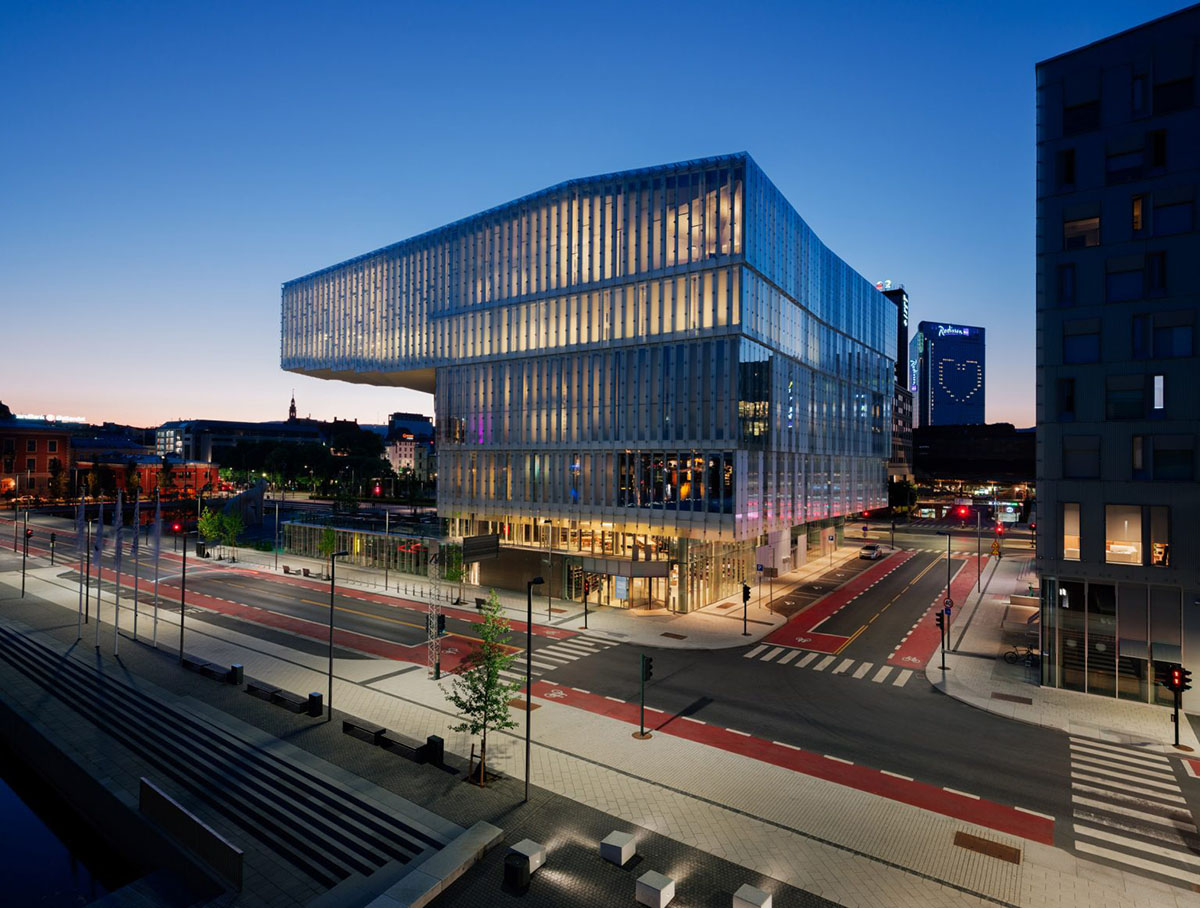 Atelier Oslo and Lundhagem complete Deichman Library with protruding ...