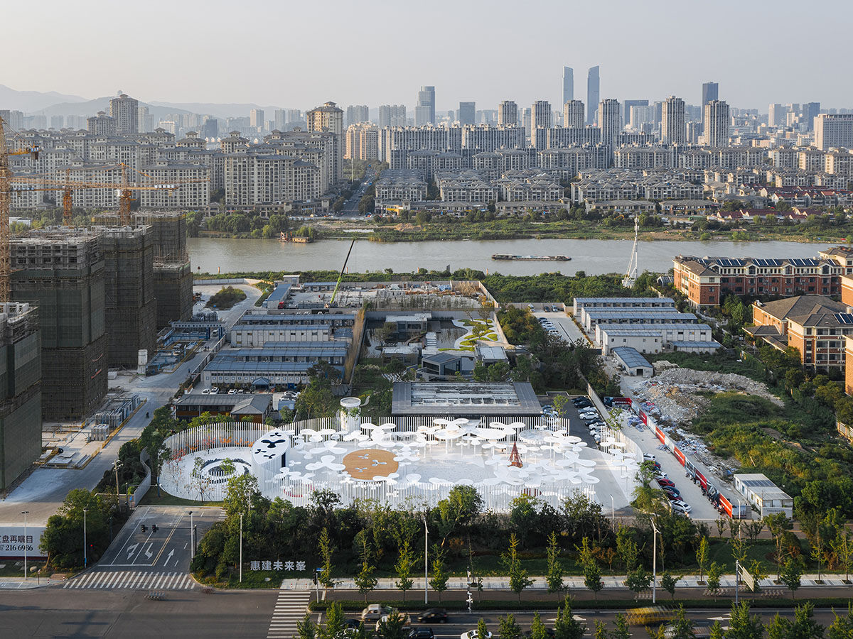 Wutopia Lab creates surreal forest made of 108 white steel columns for sales center in Huzhou