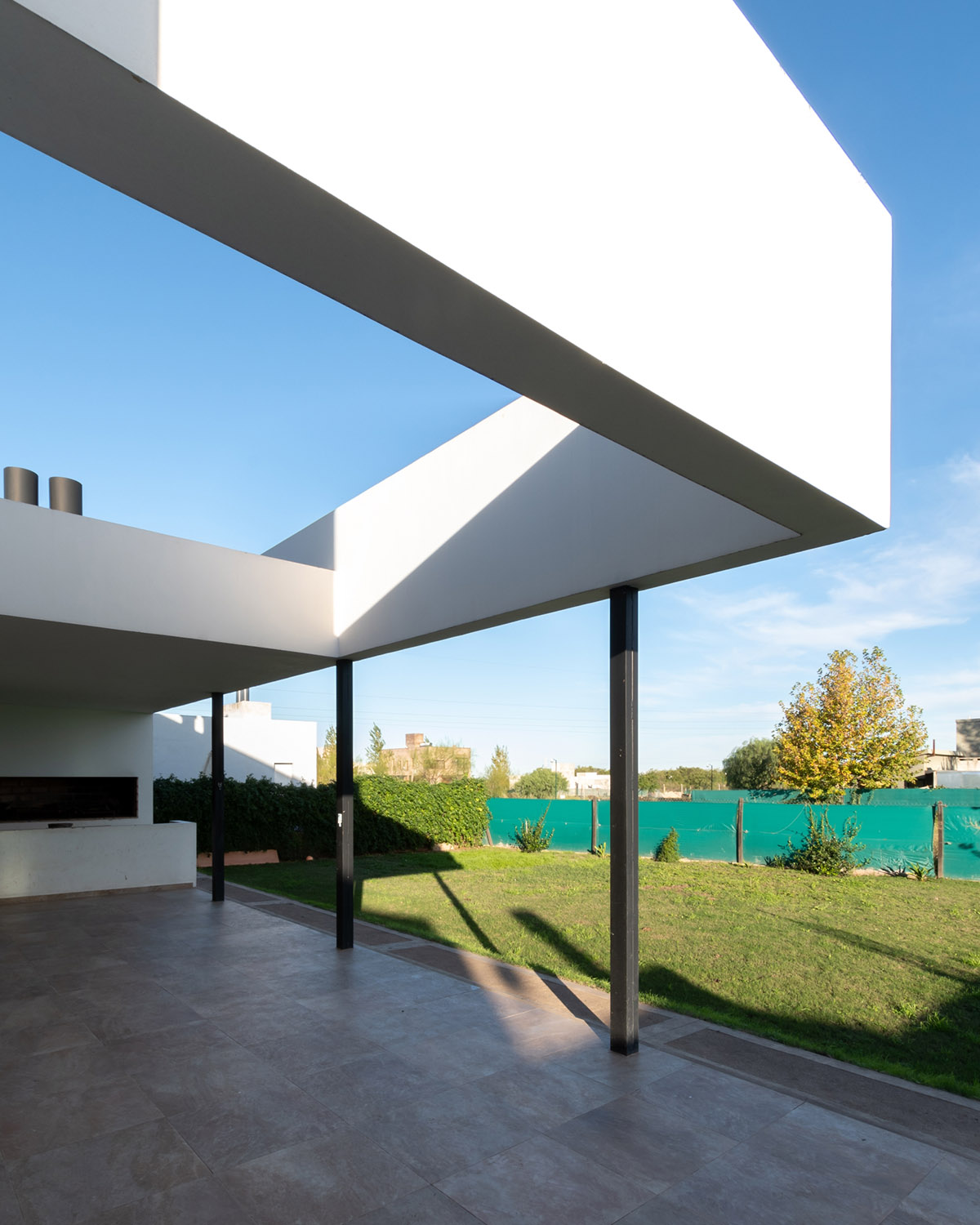 MZ Arquitectos completes House Fincas in Córdoba, Argentina