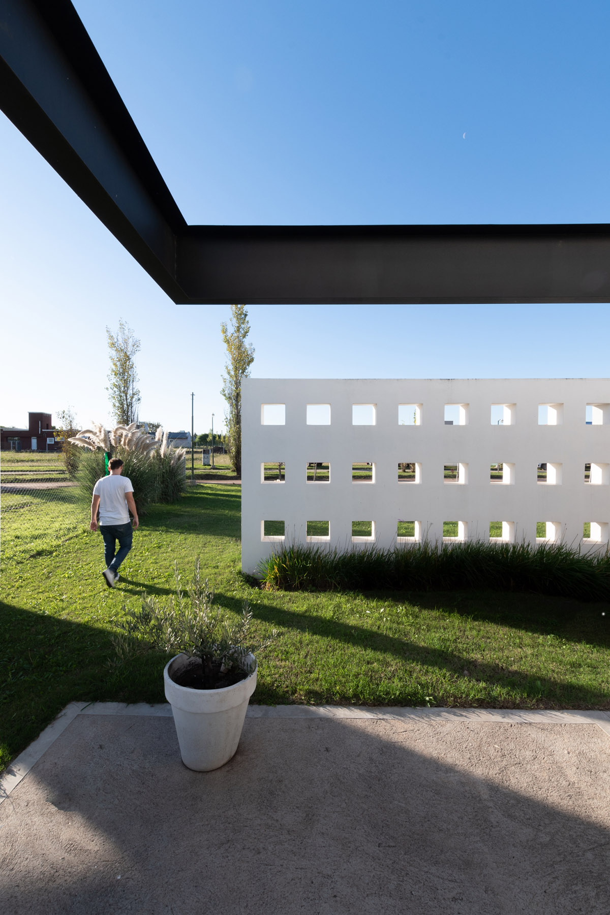 MZ Arquitectos completes House Fincas in Córdoba, Argentina